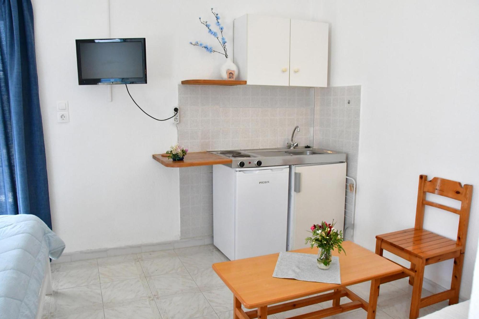Vagia  Blue Dolphin Studios And Apartment المظهر الخارجي الصورة