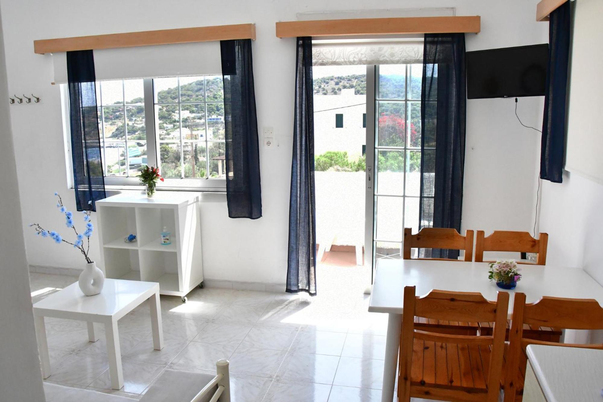 Vagia  Blue Dolphin Studios And Apartment المظهر الخارجي الصورة
